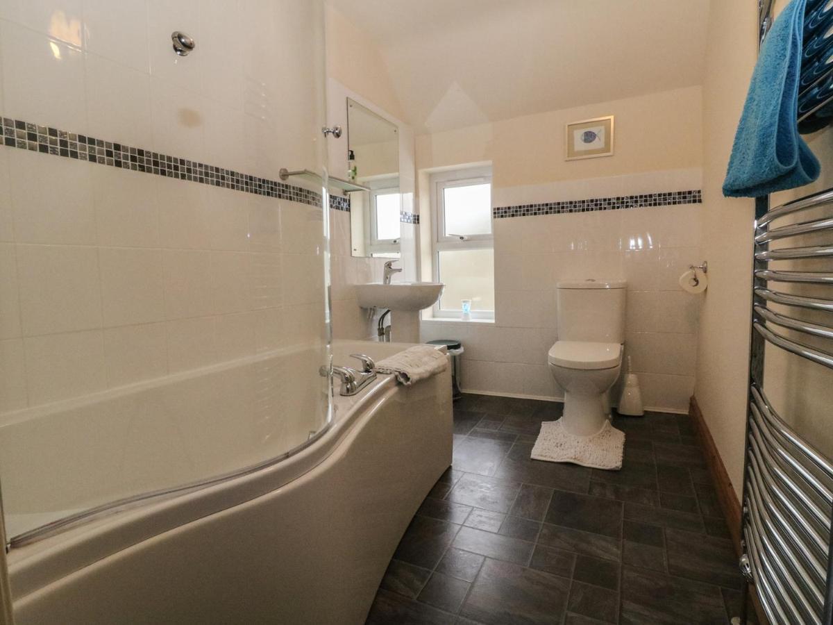 Vila Tyn Y Parc Dwyran Exteriér fotografie